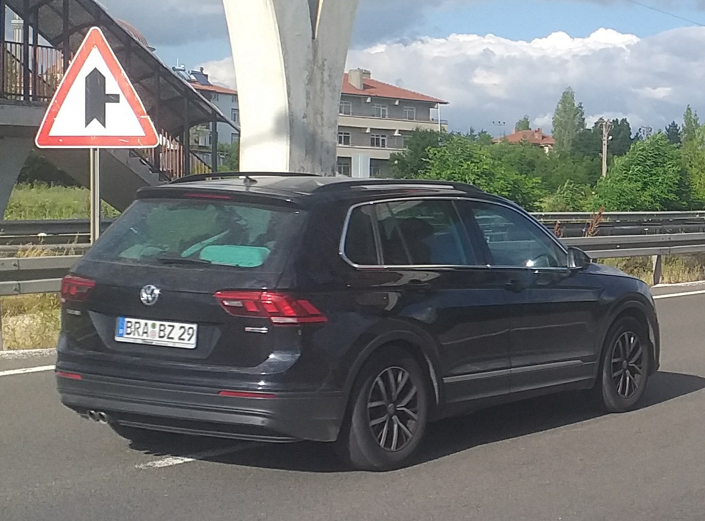 BRA BZ 29, Volkswagen Tiguan 2nd gen (AD/AX/Allspace/L), 2016–2021