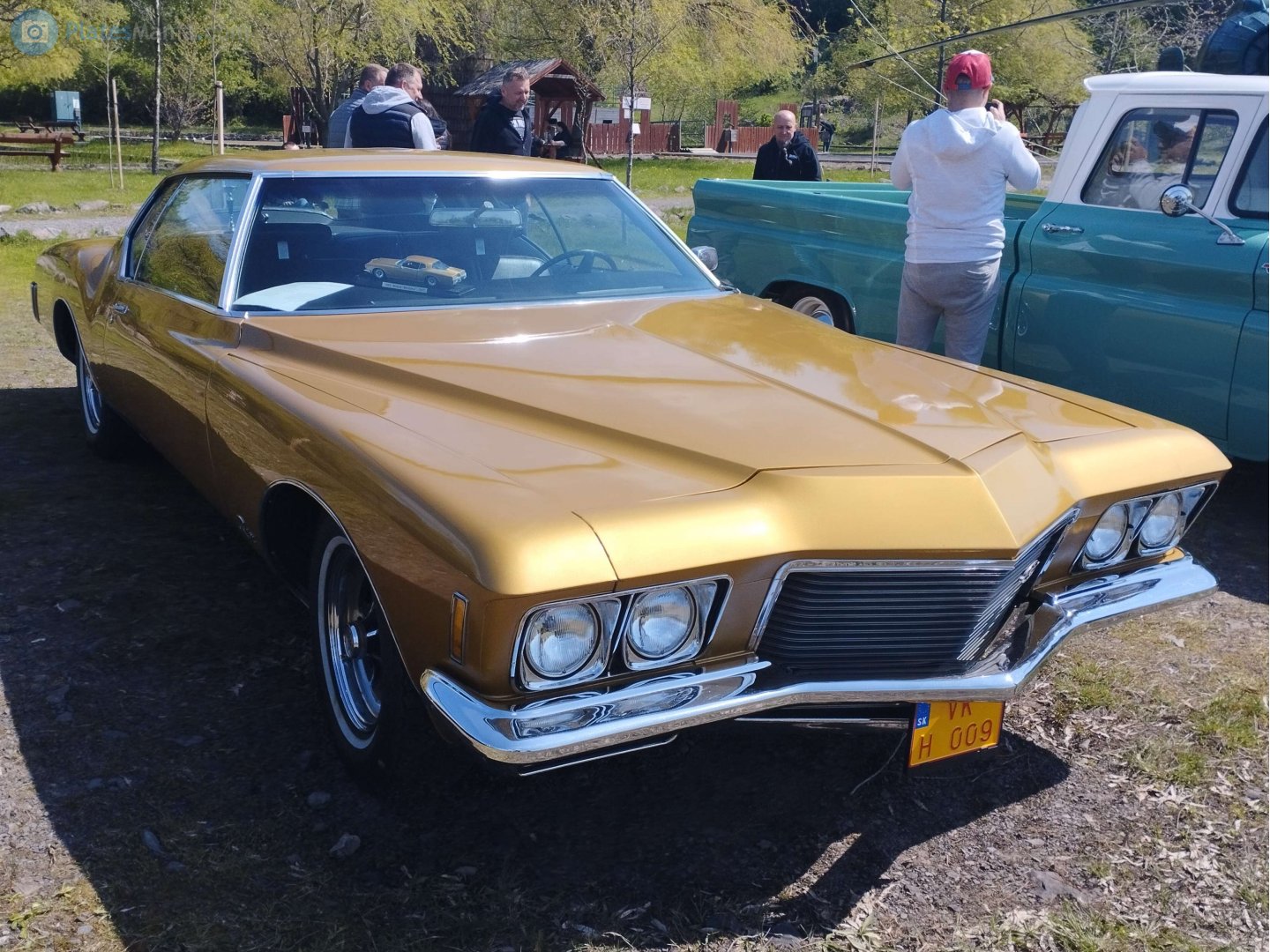VK H 009, Buick Riviera 3rd gen 1971–1972 (49487; E-body), 1970–1972