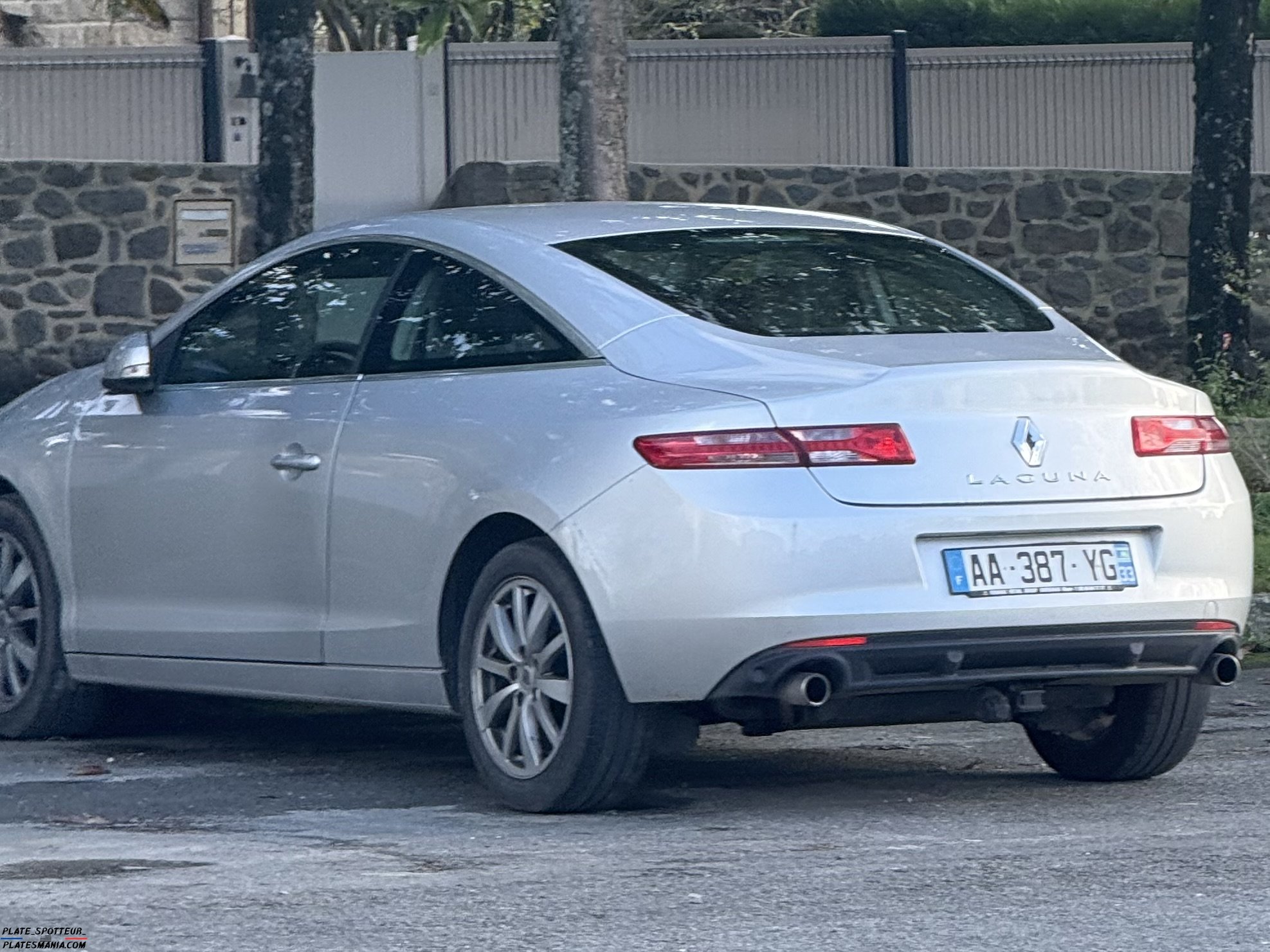 AA-387-YG, Renault Laguna 3rd gen Coupé (X91), 2008–2015
