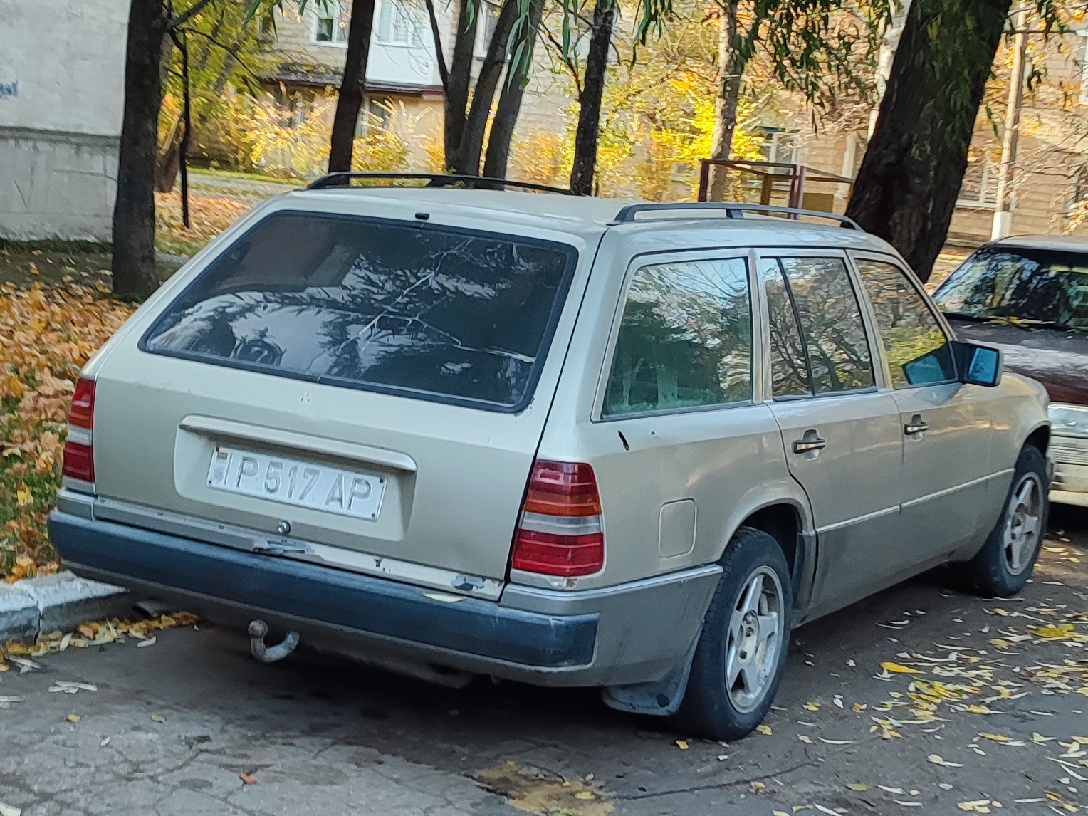 P 517 AP, Mercedes-Benz E-Klasse 1st gen Wagon (S124), 1984­–1996