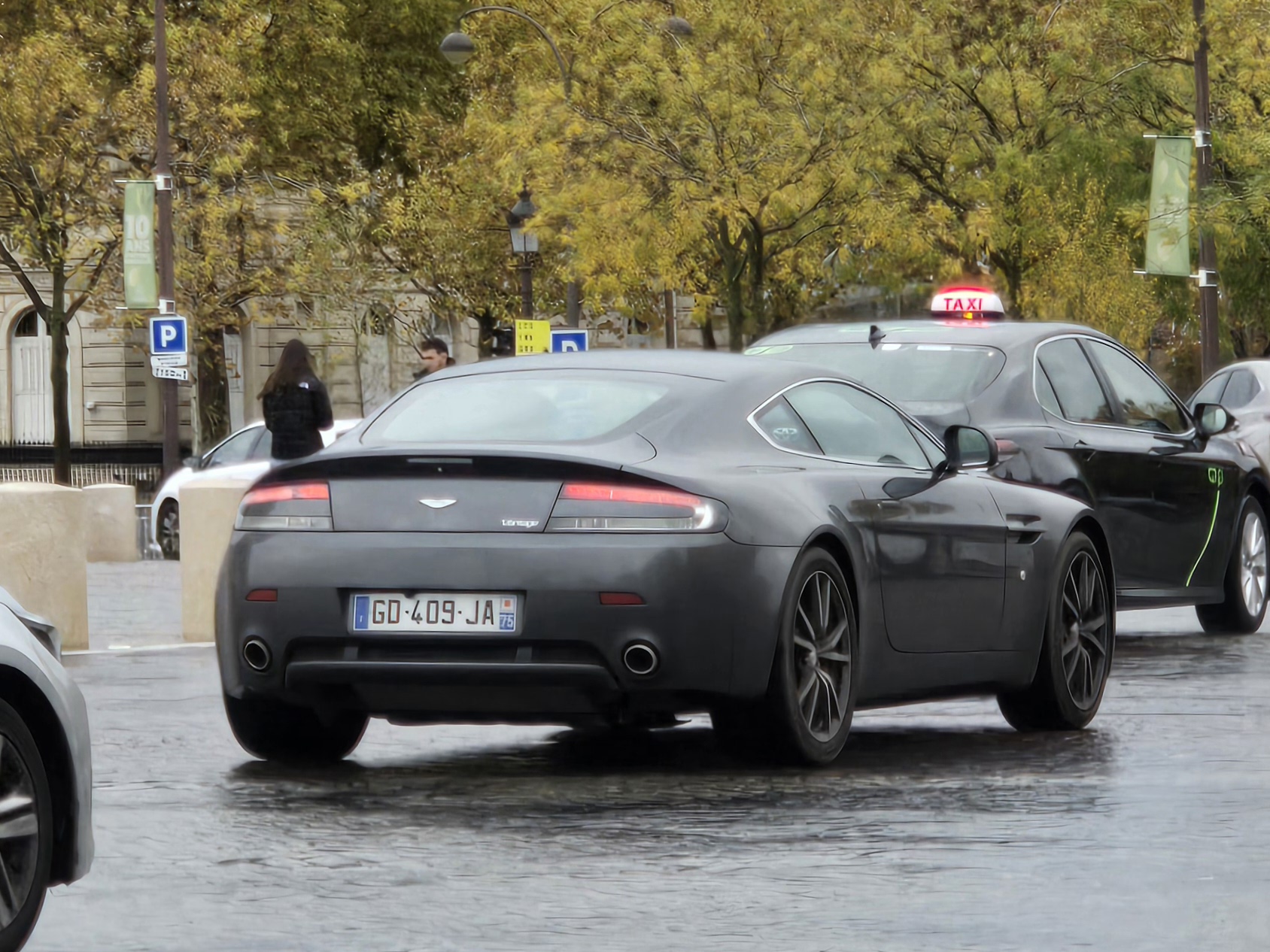 GD-409-JA, Aston Martin Vantage 1st gen, 2005–2018