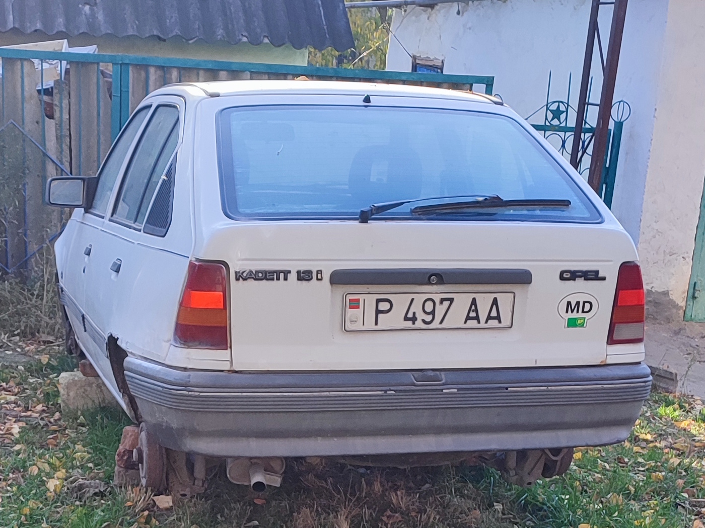 P 497 AA, Opel Kadett 5th gen 5-door Hatch (E; T85), 1984–1991