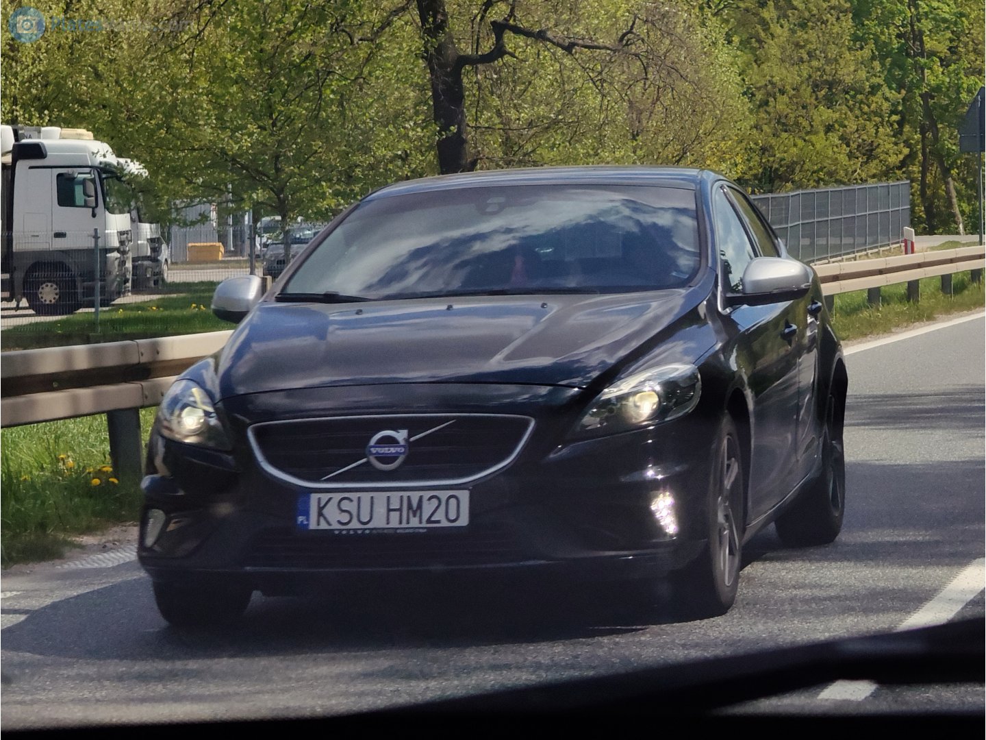KSU HM20, Volvo V40 2nd gen (526), 2013–2019