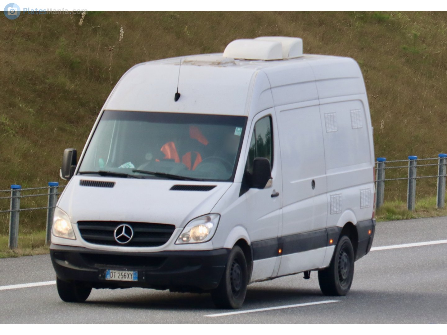 DT 256 XY, Mercedes-Benz Sprinter 2nd gen (W906), 2006–2013