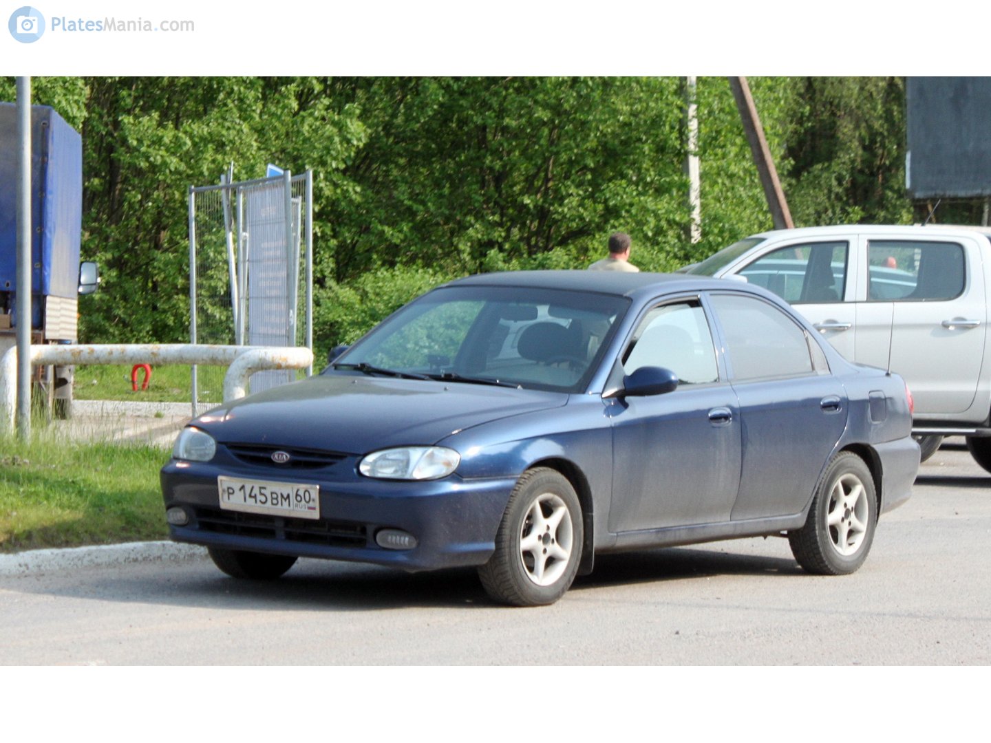 р 145 вм 60, Kia Sephia 2nd gen Sedan (S-II), 1997–2001