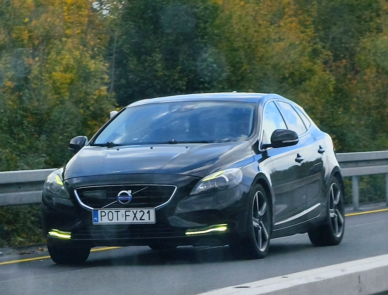 POT FX21, Volvo V40 2nd gen (526), 2013–2019