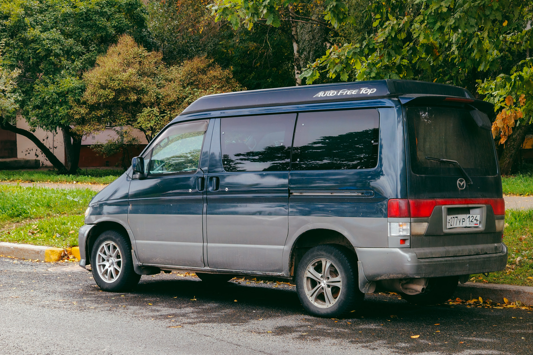 р 277 ур 124, Mazda Bongo Friendee 1st gen (SG/SK/SL), facelift, 2001–2005