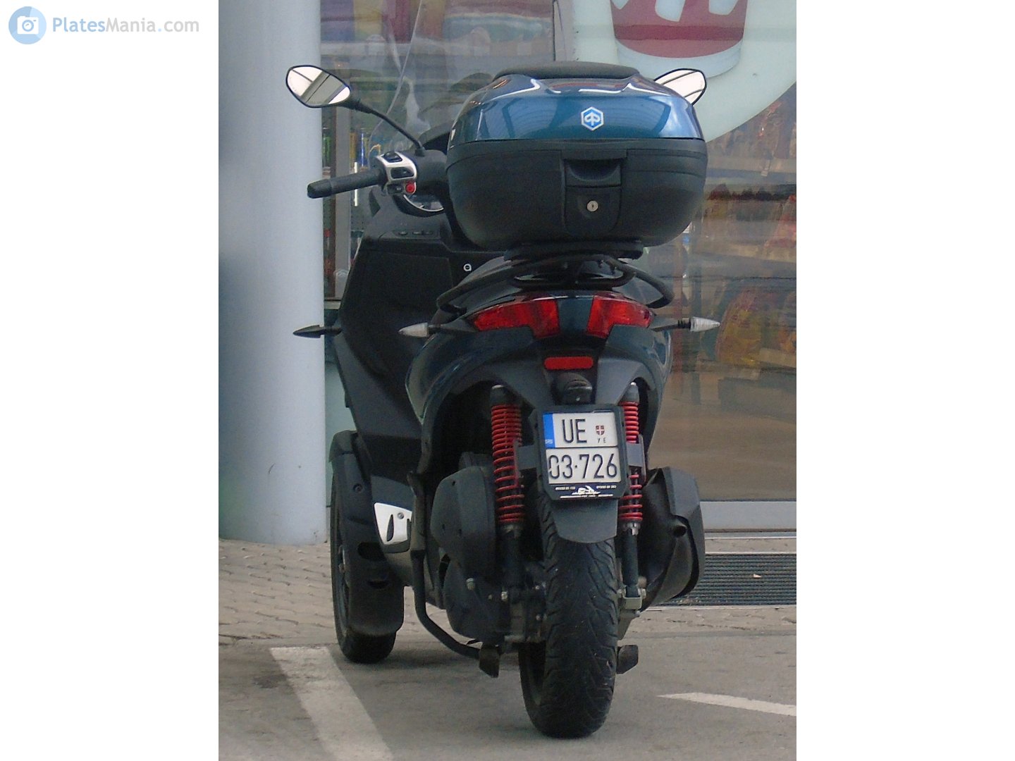 UE 03-726, Piaggio MP3 