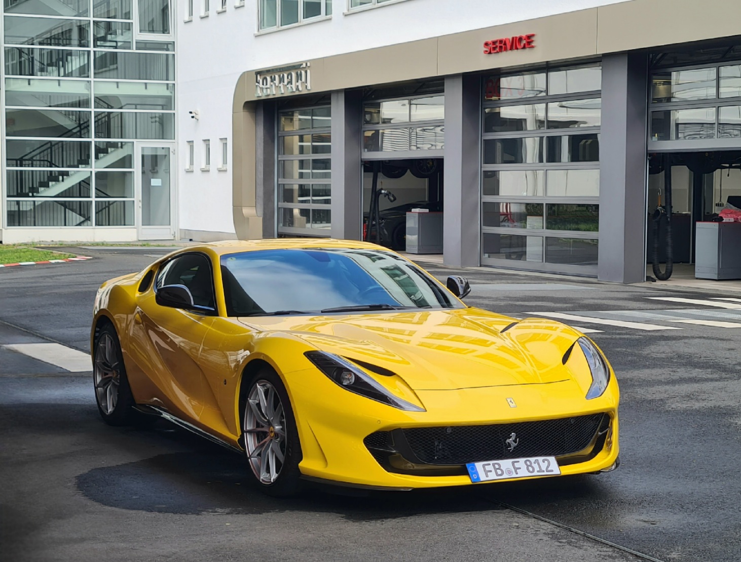 FB F 812, Ferrari 812 1st gen Superfast (F152) 2017–2021