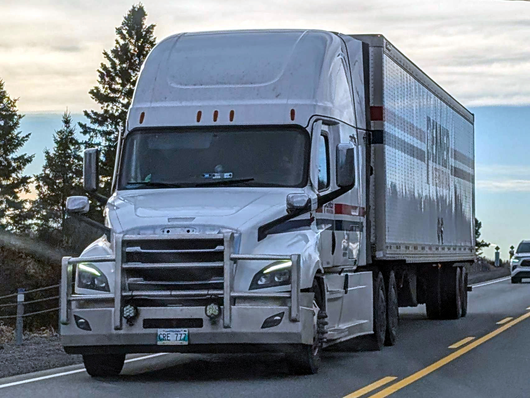 CRE 777, Freightliner Cascadia 3rd/4th gen New Cascadia (2017–)