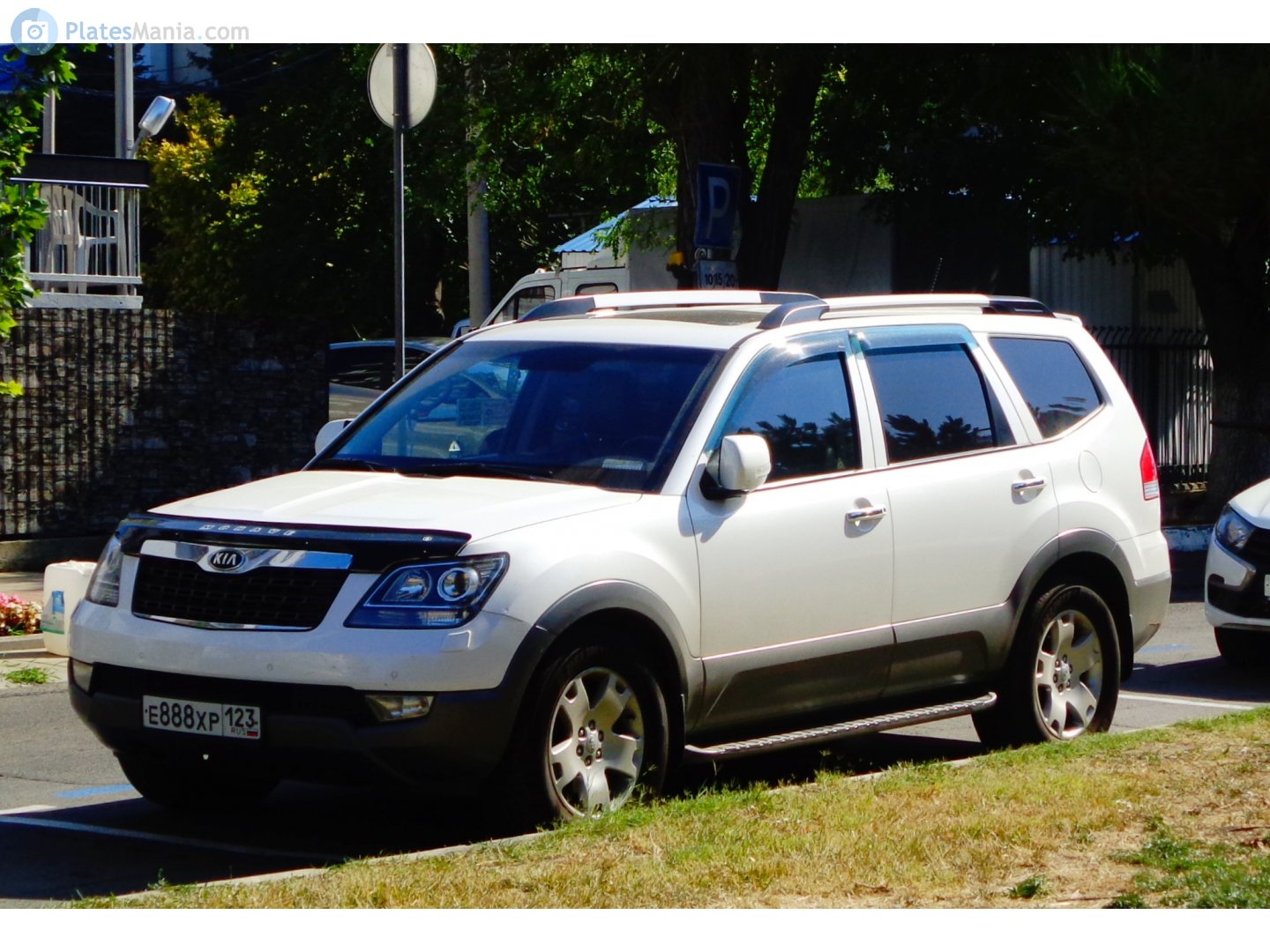 е 888 хр 123, Kia Mohave 1st gen (HM), 2008–2016