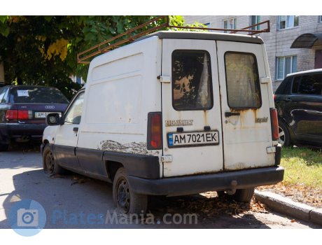 AM 7021 EK, Renault Rapid