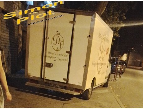 AA-843-VA, Renault Master