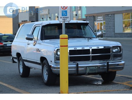 7H8044, Dodge Ramcharger