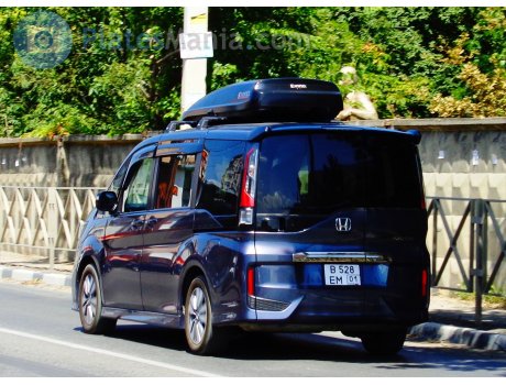 в528ем01, Honda Stepwgn