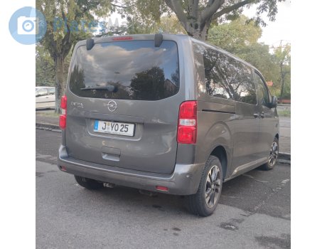 J YO 25, Opel Zafira Life