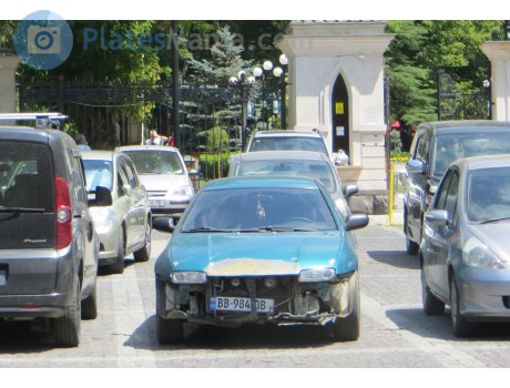 BB-984-DB, Mazda 323