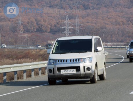 о453хс29, Mitsubishi Delica