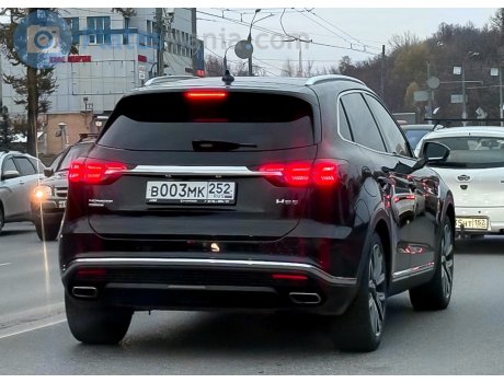 в003мк252, Hongqi HS5