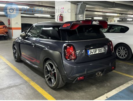 34 GP 3003, MINI Hatch