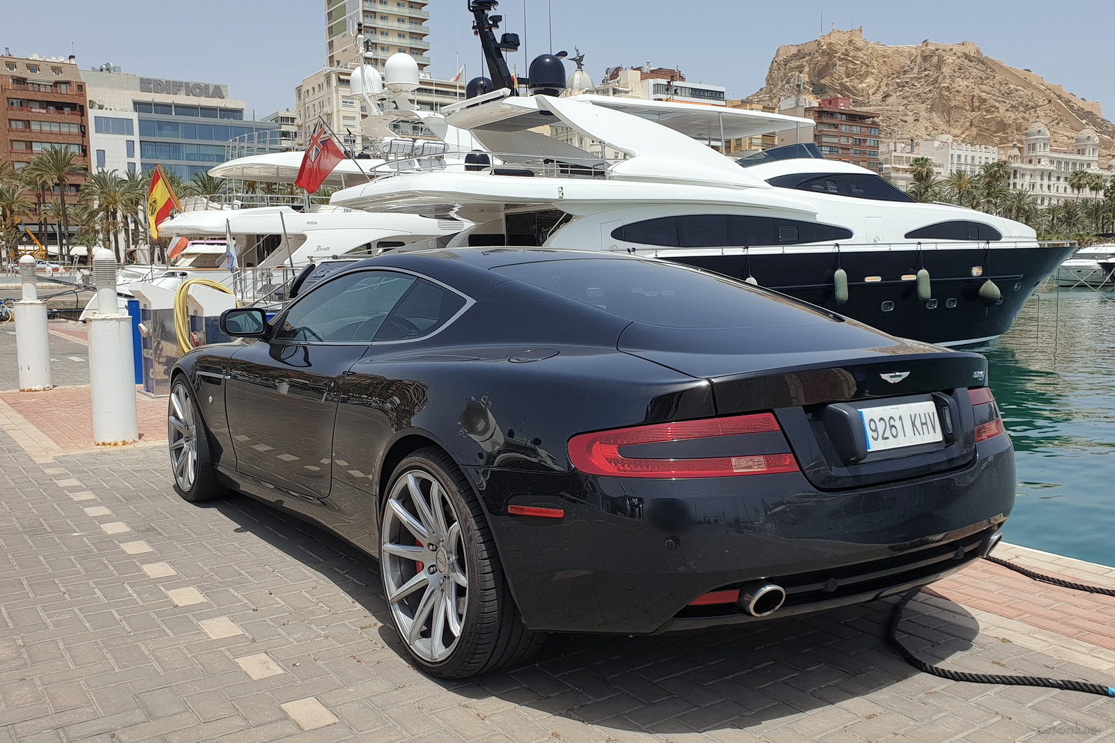 9261 KHV, Aston Martin DB9 Coupé (VH300), 2004–2012