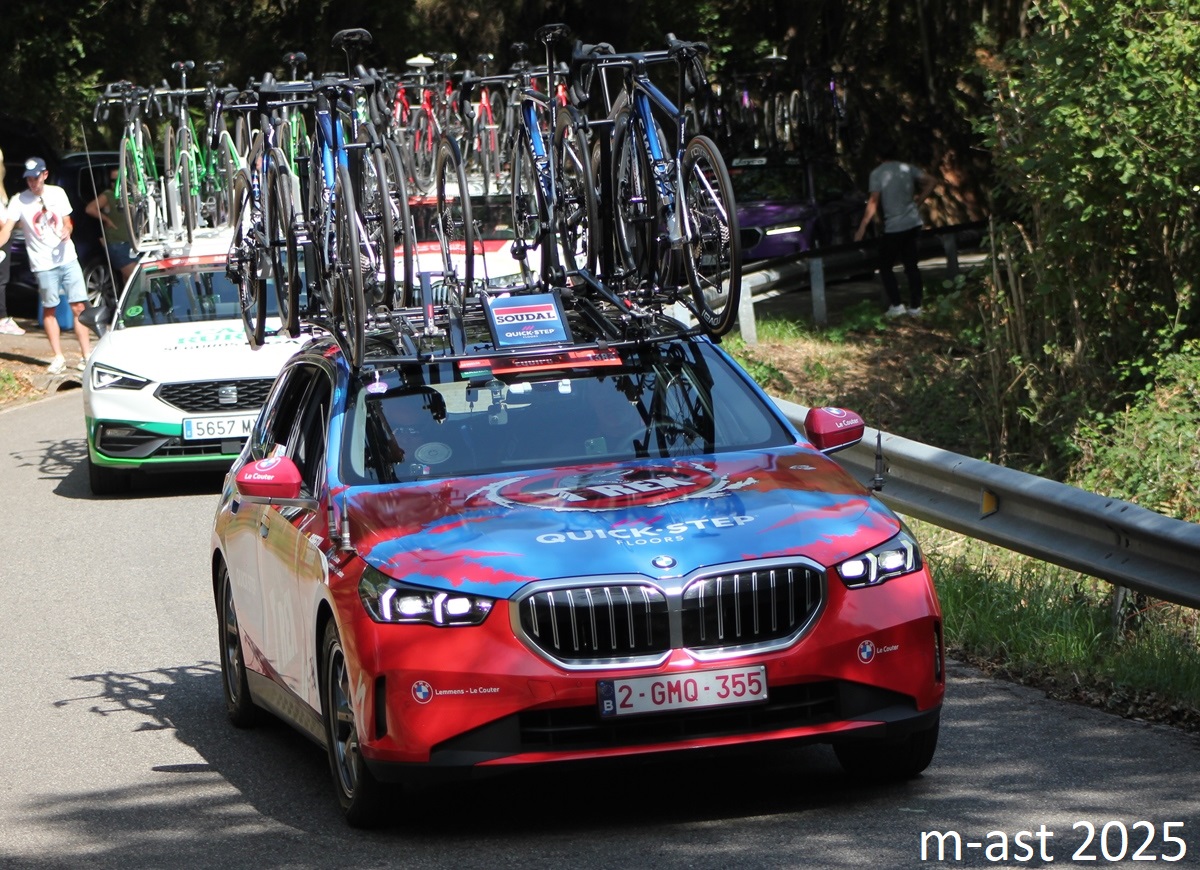 2-GMQ-355, BMW 5 Series 8th gen Touring (G61), 2023–