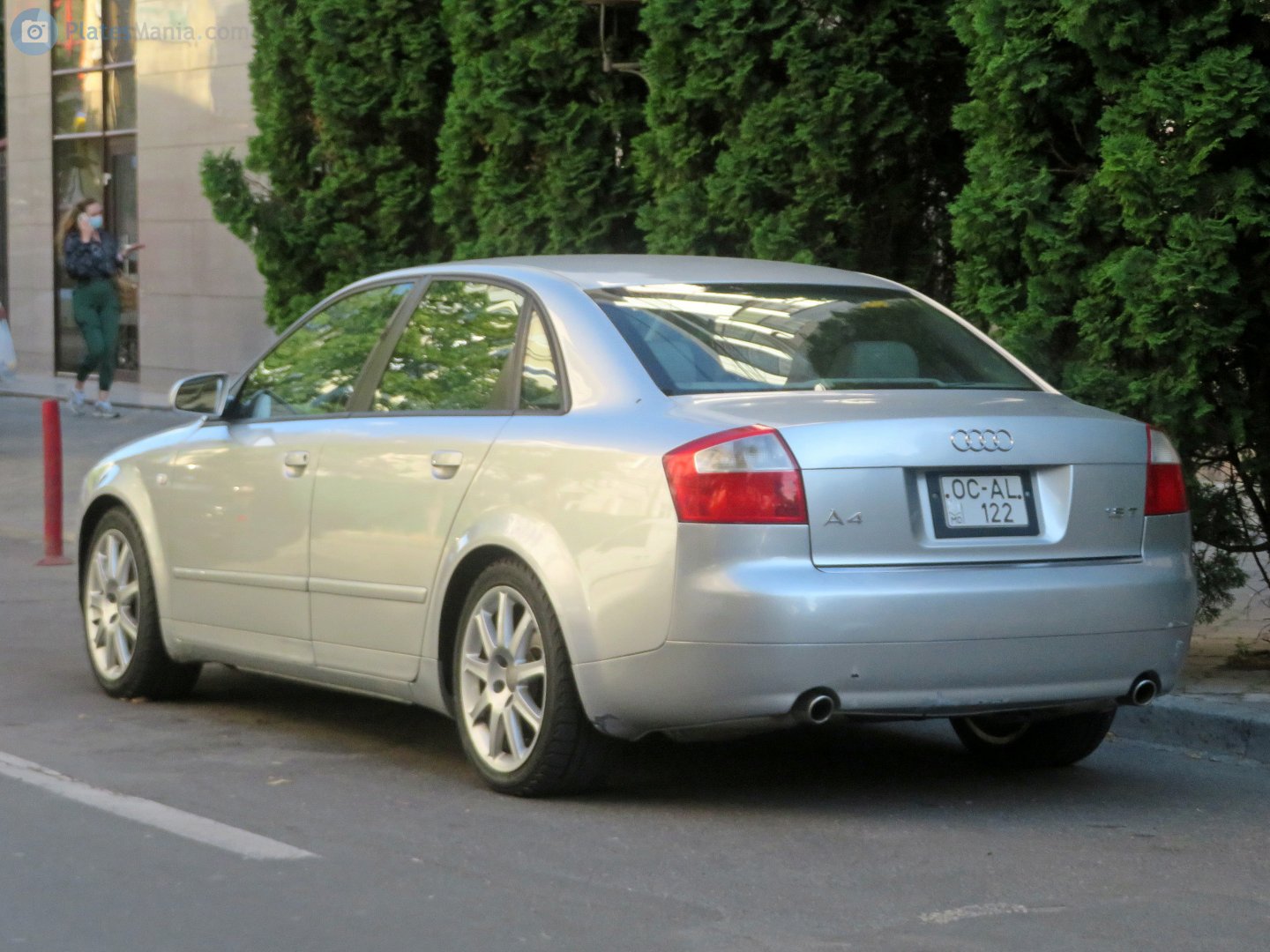 OC AL 122, Audi A4 2nd gen Sedan (B6/8E2), 2000–2004