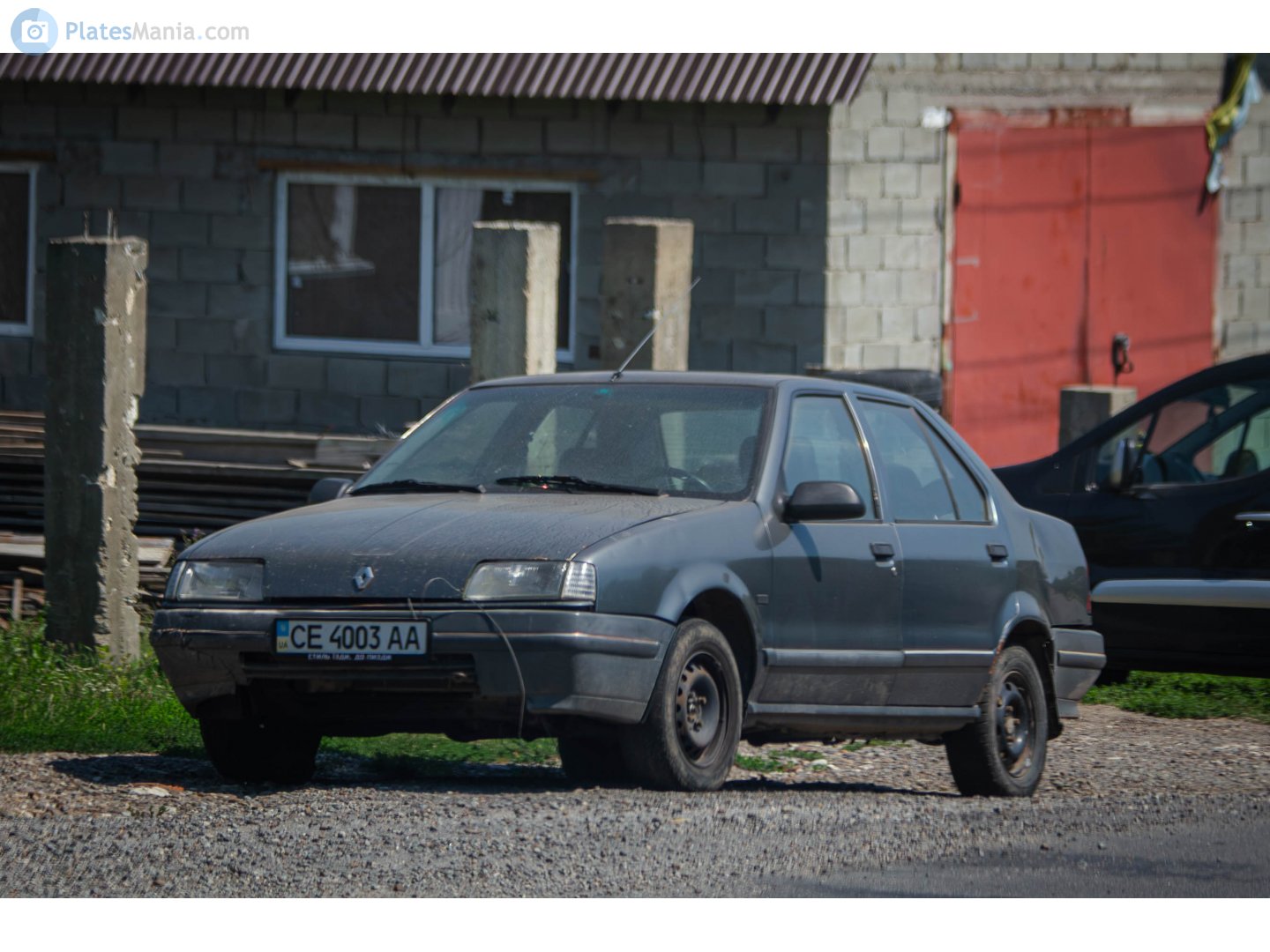 CE 4003 AA, Renault 19 1st gen Chamade Sedan (L53), 1989–1992