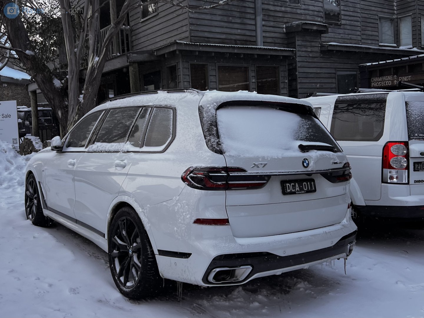 DCA-011, BMW X7 1st gen (G07), facelift, 2022–