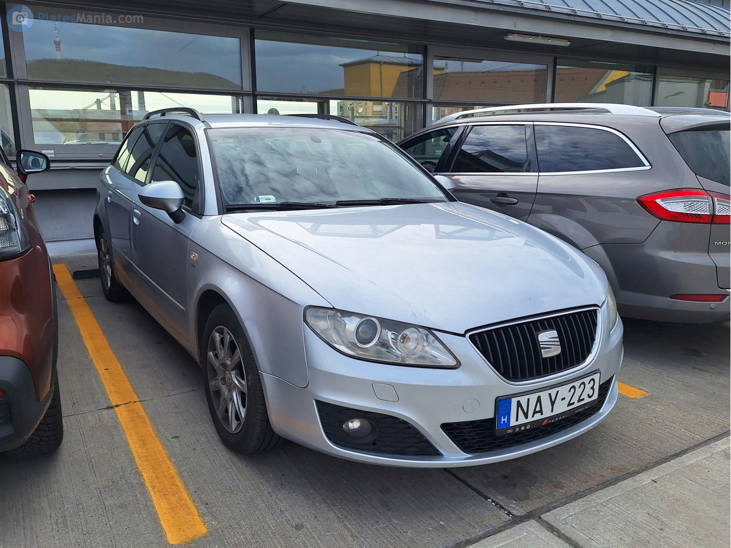 NAY-223, SEAT Exeo 1st gen SportsTourer (3R5), 2009–2013