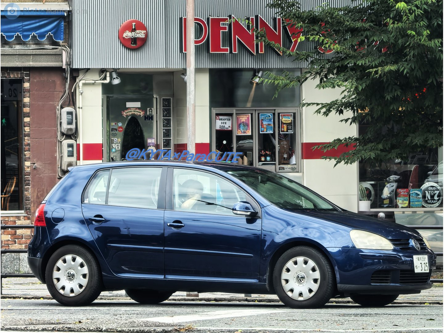 横浜 358 ね 325, Volkswagen Golf 5th gen 5-door Hatch (1K1), 2003–2008
