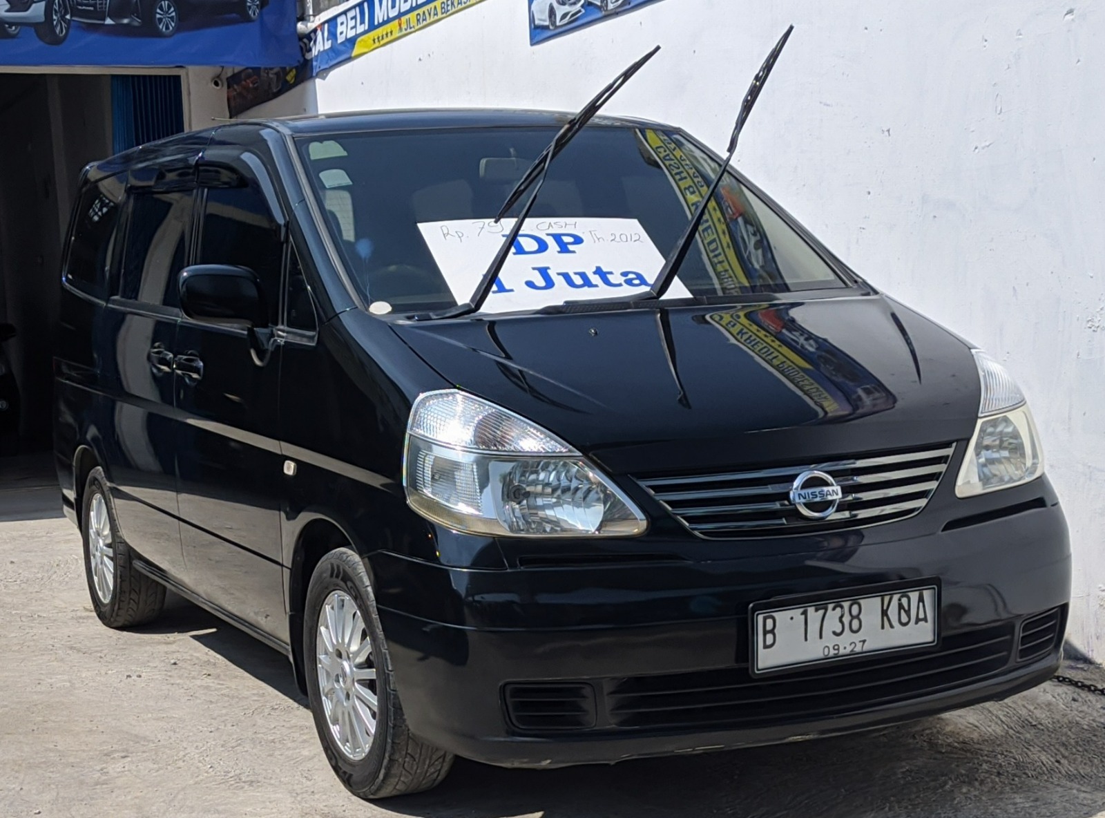 B 1738 KOA, Nissan Serena 2nd gen (C24), 1999–2005