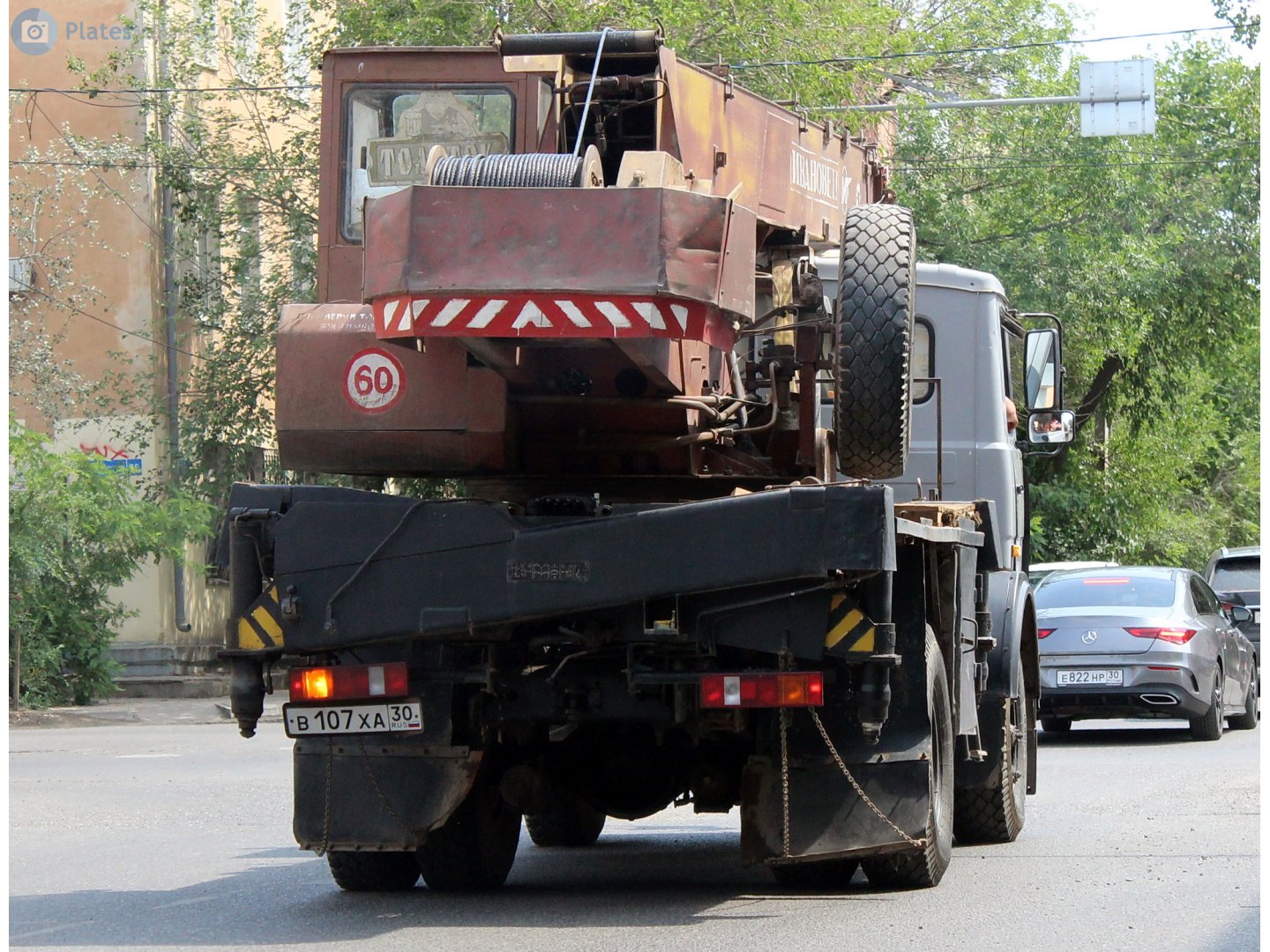 в 107 ха 30, MAZ 5337 