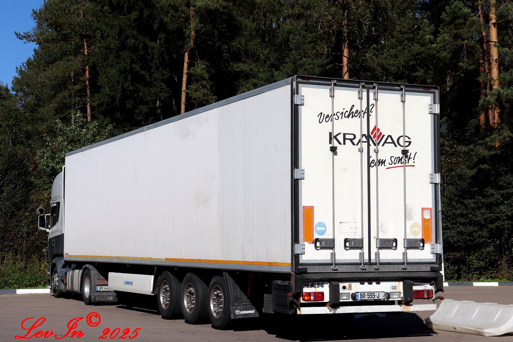 BR-555-J, Krone Cool Liner 