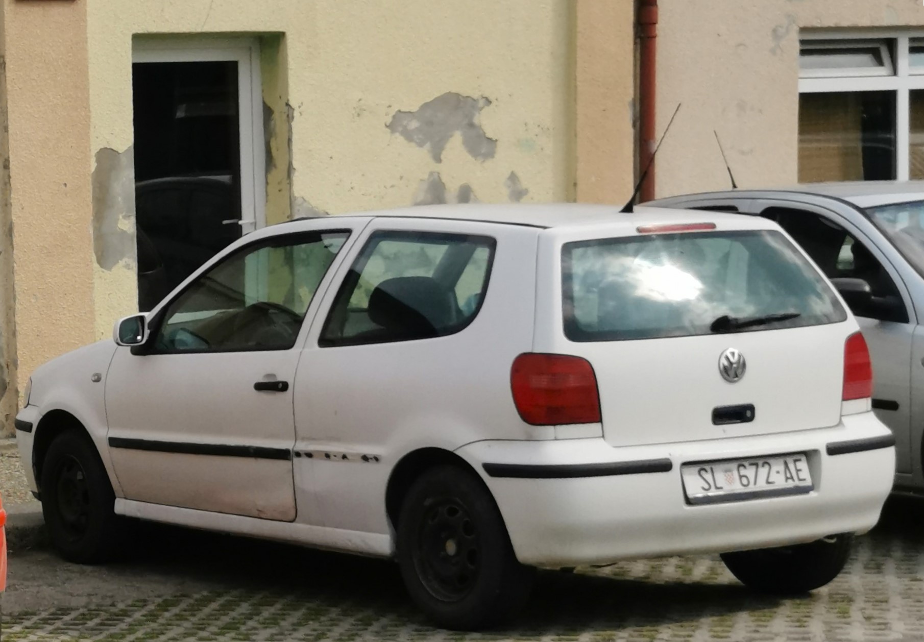 SL 672-AE, Volkswagen Polo 3rd gen 3-door Hatch (6N2), facelift, 1999–2002