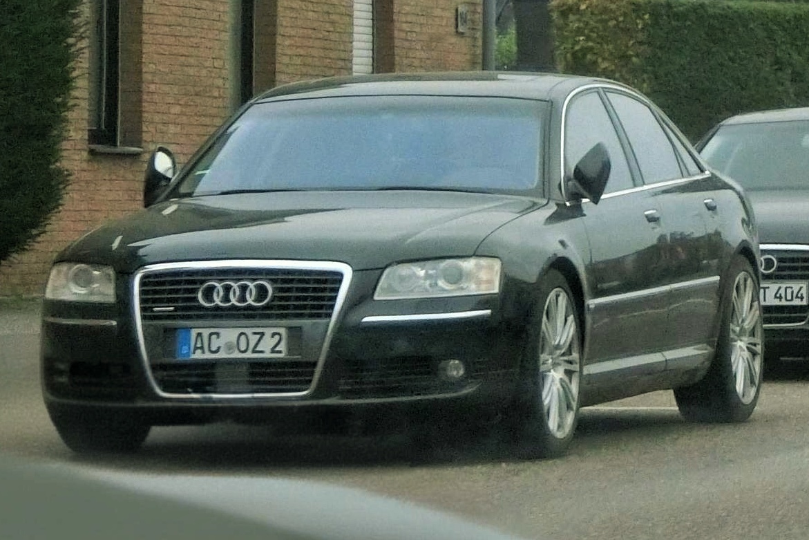 AC OZ 2, Audi A8 2nd gen (D3/4E2/4E8), 2002–2010