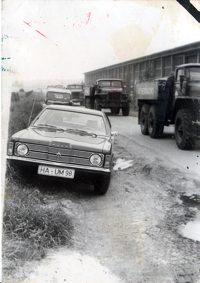 HA UM 98, Ford Taunus 