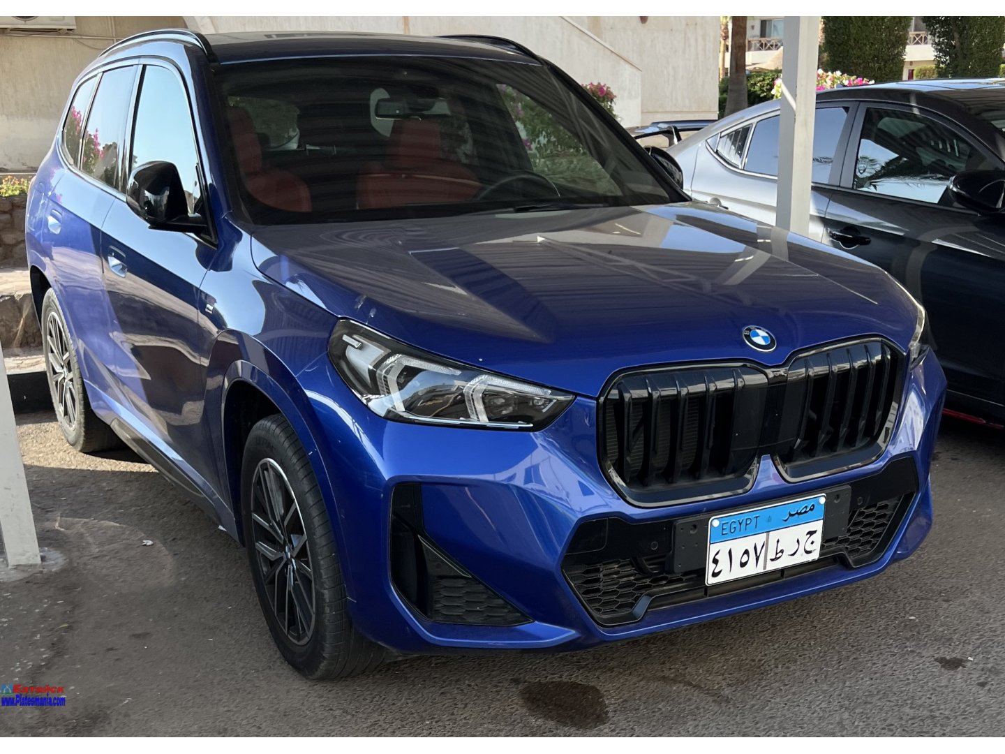 ٤١٥٧ طرج, BMW X1 