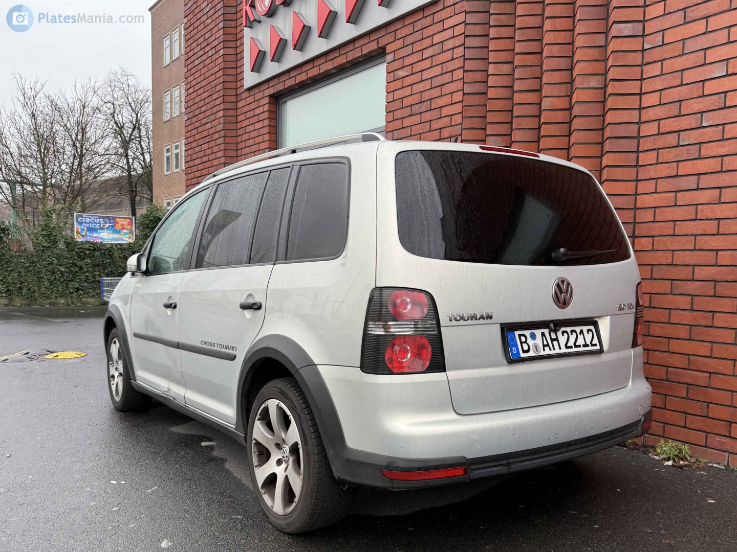 B AH 2212, Volkswagen Touran 1st gen CrossTouran (1T2), 1st facelift, 2006–2010