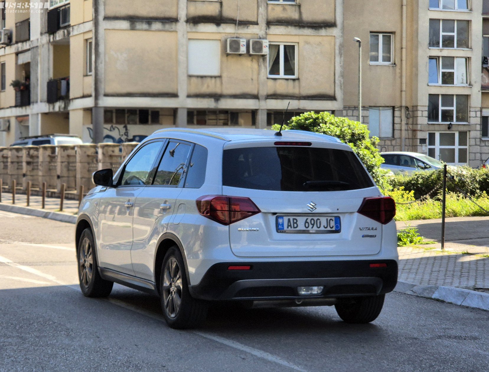 AB 690 JC, Suzuki Vitara 