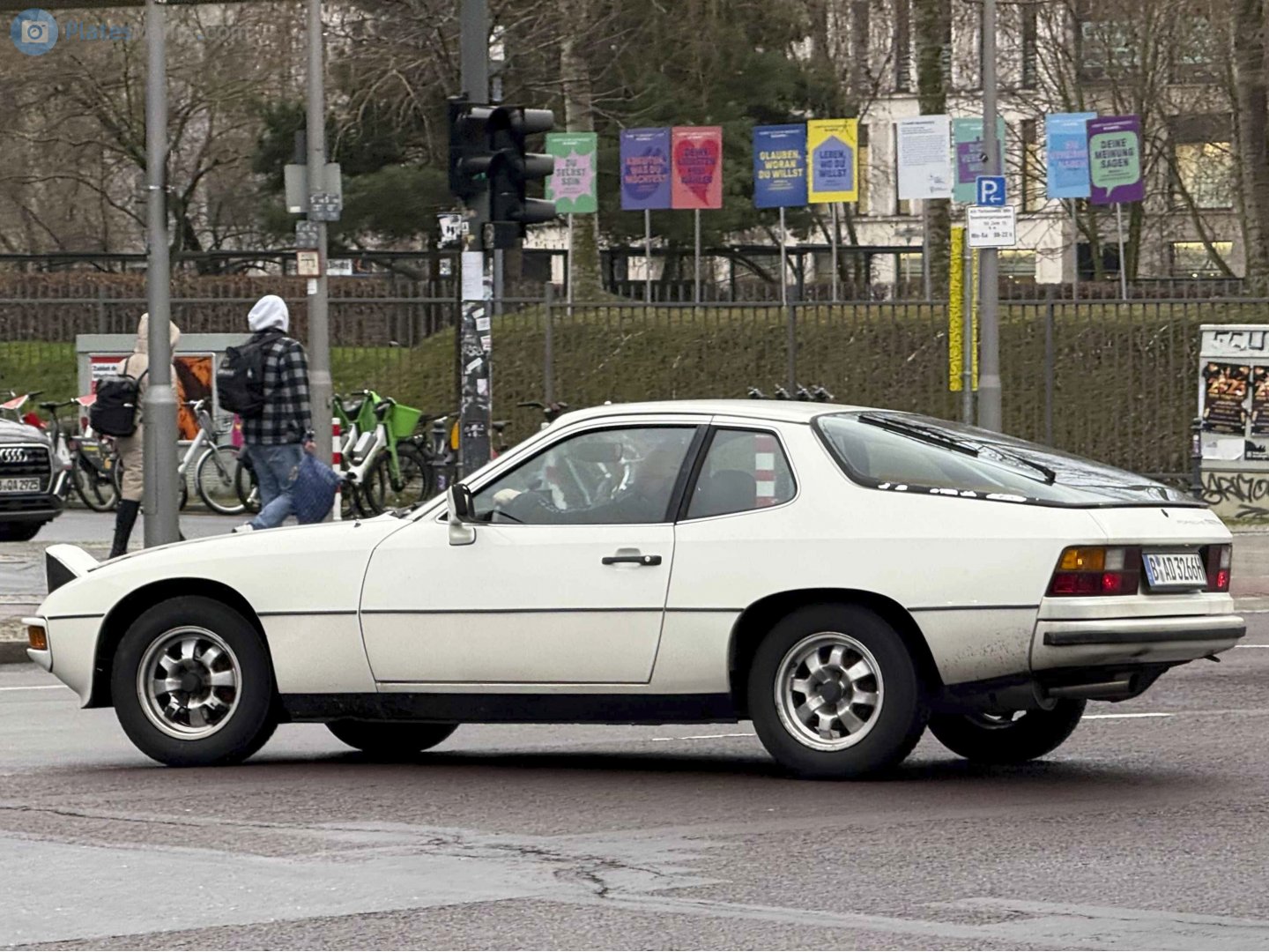 B AD 3266 H, Porsche 924 1st gen (425), 1976–1988