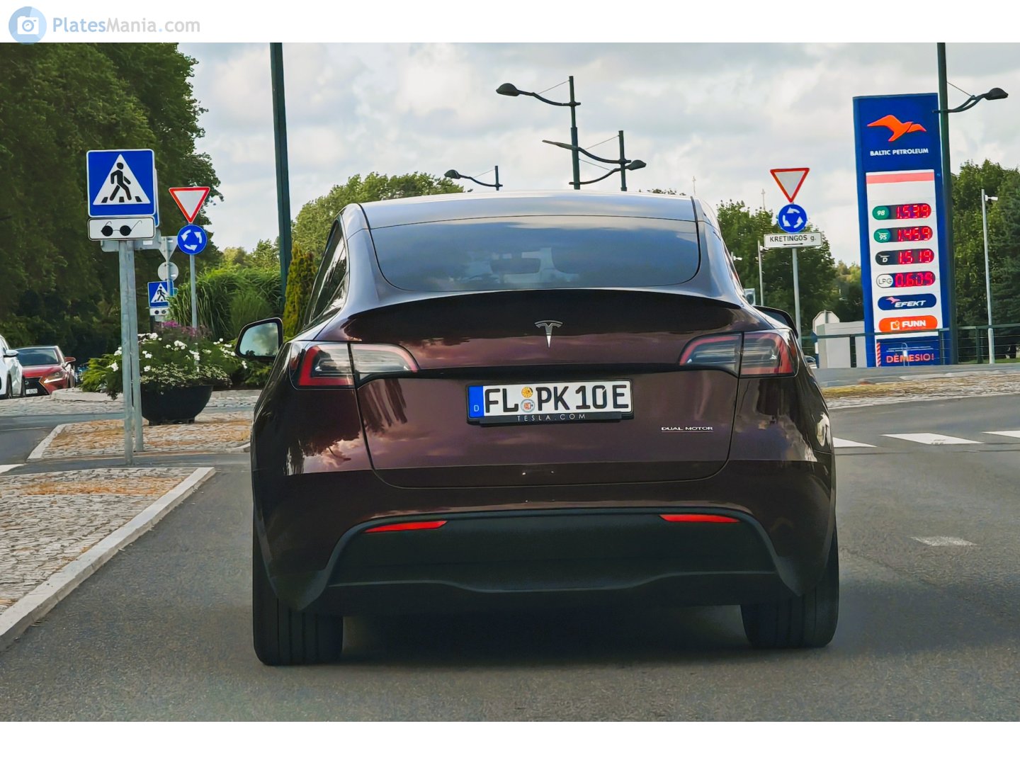 FL PK 10 E, Tesla Model Y 1st gen (5YJY), 2020–2025
