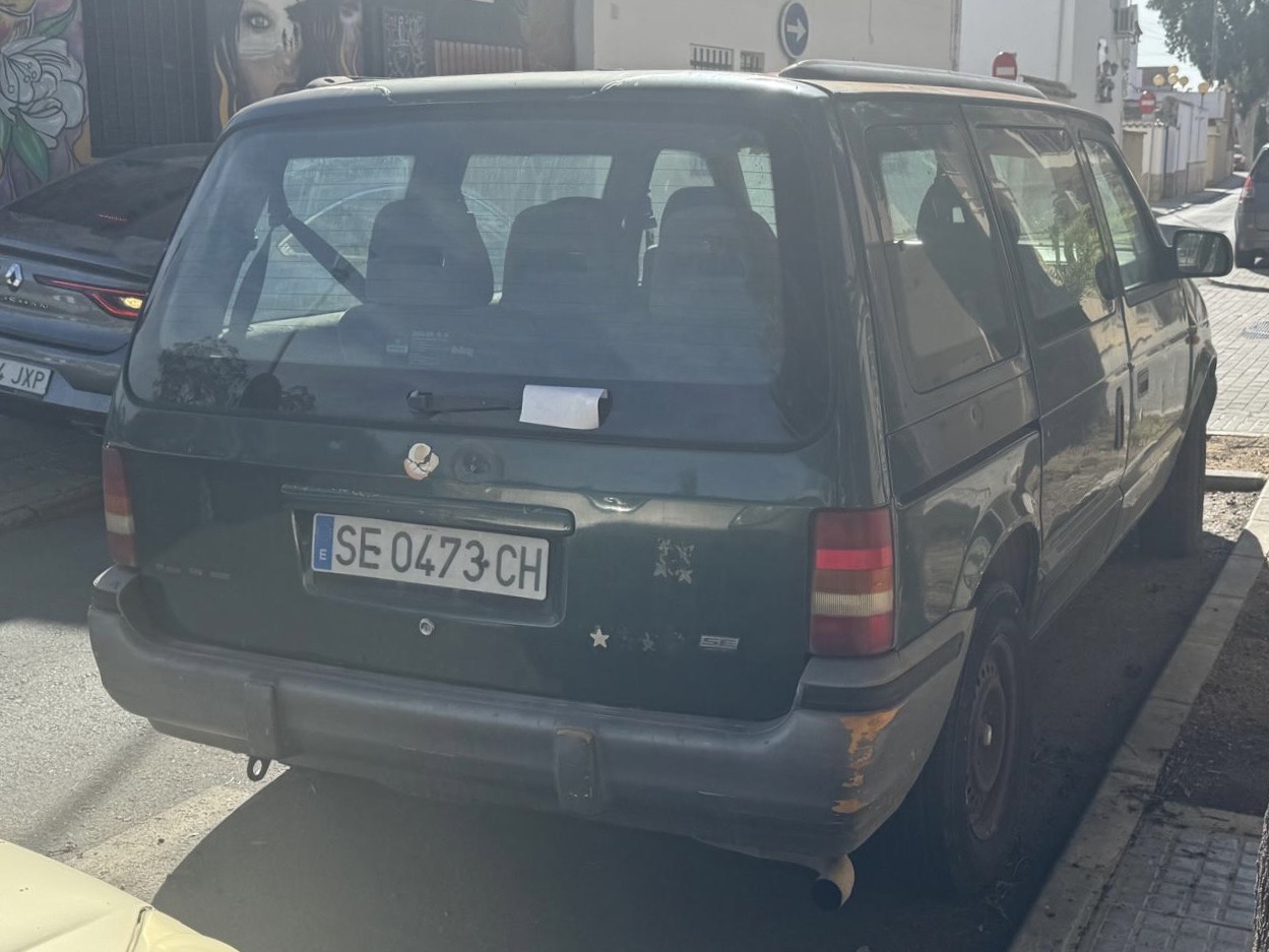 SE 0473 CH, Chrysler Voyager 2nd gen (AS), 1990–1995