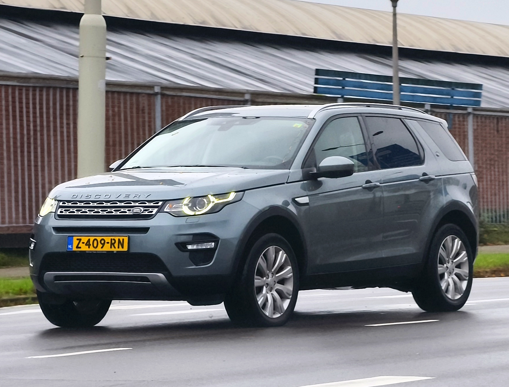 Z-409-RN, Land Rover Discovery Sport 1st gen (L550), 2015–2019