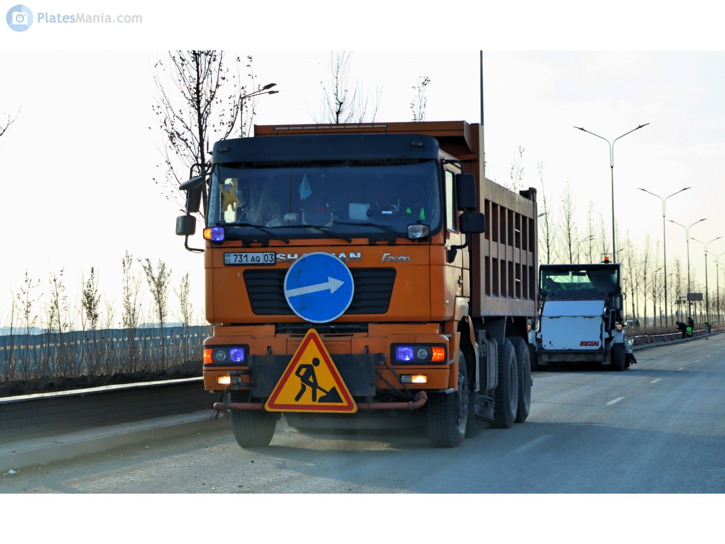 731 AQ 03, Shacman (Shaanxi) F2000 1st gen, 2003–