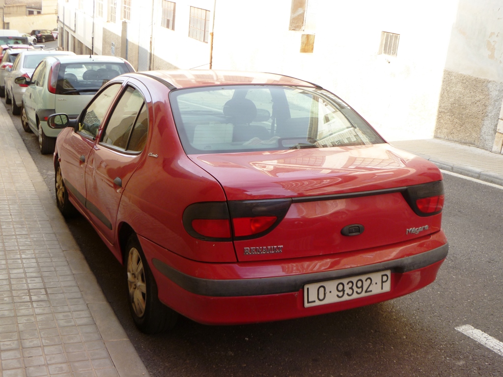 LO 9392 P, Renault Mégane 1st gen Classic Sedan (L64), 1996–1999