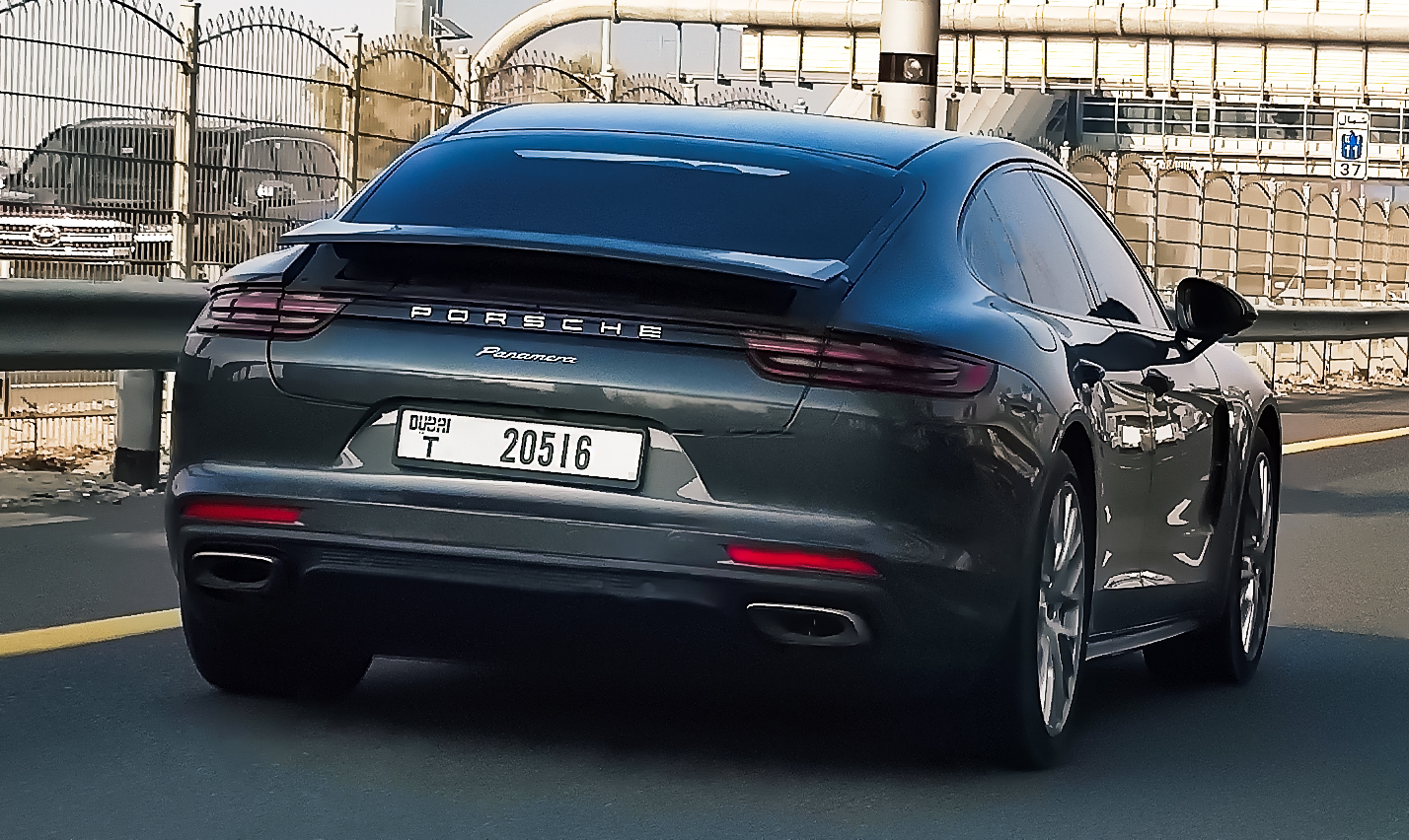 T 20516, Porsche Panamera 2nd gen Fastback (971), 2016–2023