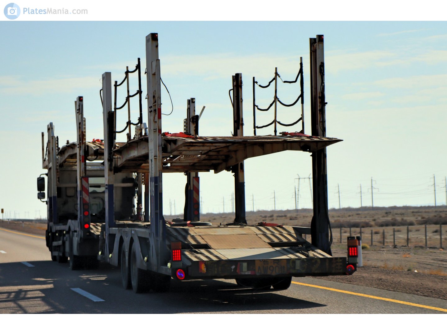 鲁R·AW90挂, Trailers 