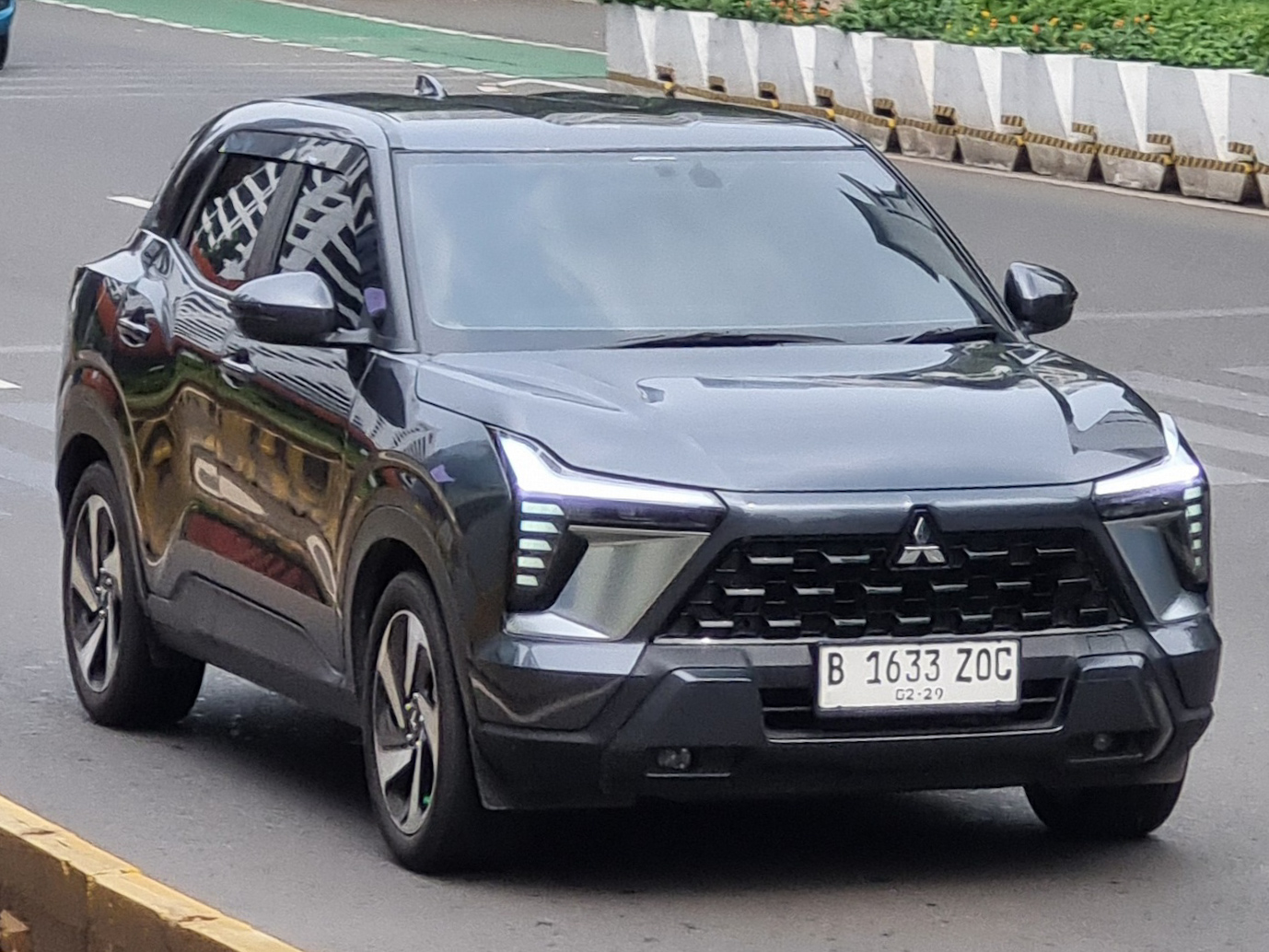 B 1633 ZOC, Mitsubishi Xforce 1st gen (GR1W), 2023–