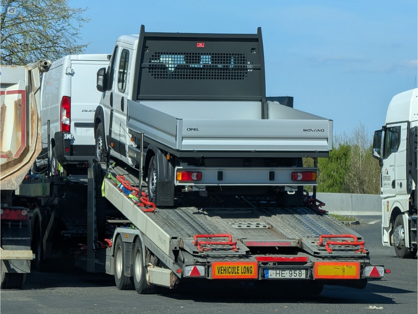 HE 958, Kässbohrer Intago 